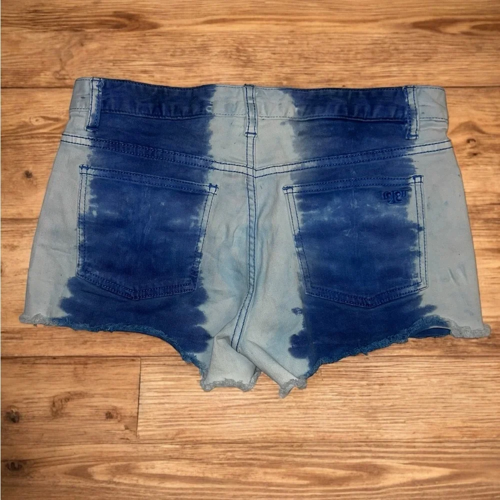 Tory Burch Tie Dye Denim Cutoff Shorts Size 27 Frayed Hem - Picture 3 of 14